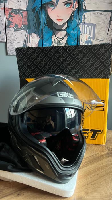 Мотошлем L размера