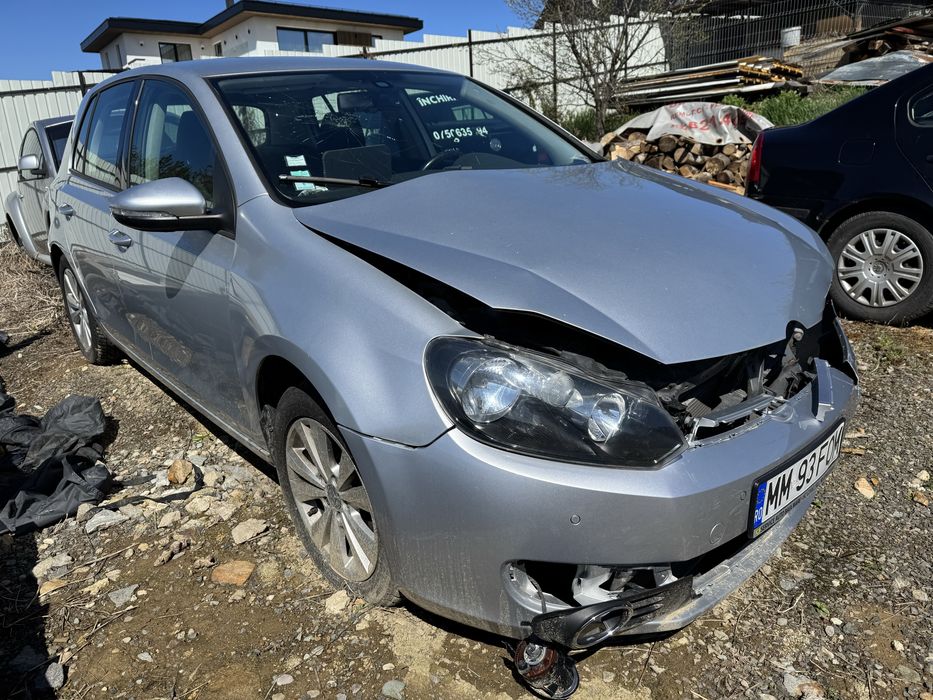 Dezmembrez Golf 6 2011