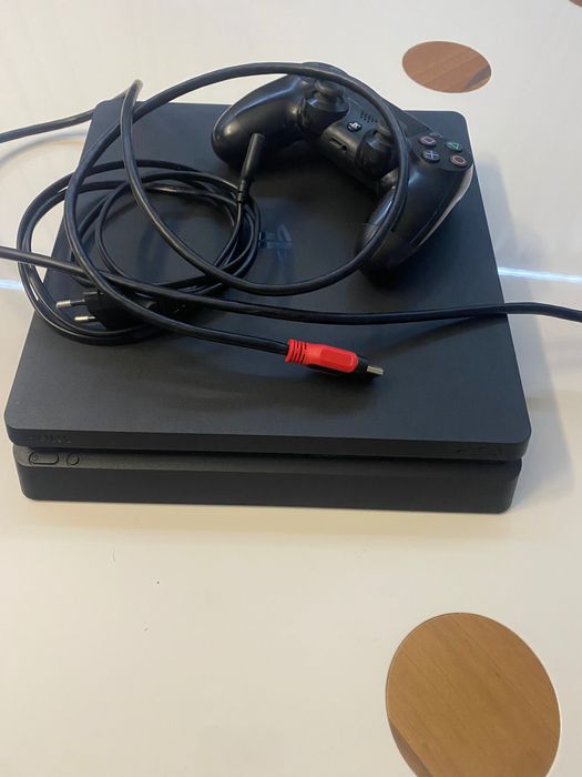 Playstation 4 PRO / PS4 PRO - 1TB