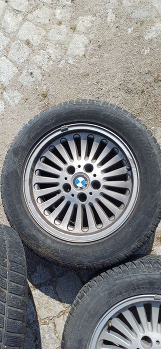 Джанти със ЗИМНИ гуми BMW 16"