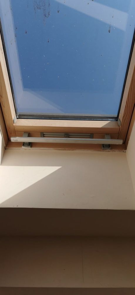 Montez ferestre de mansarda Velux Fakro Roto