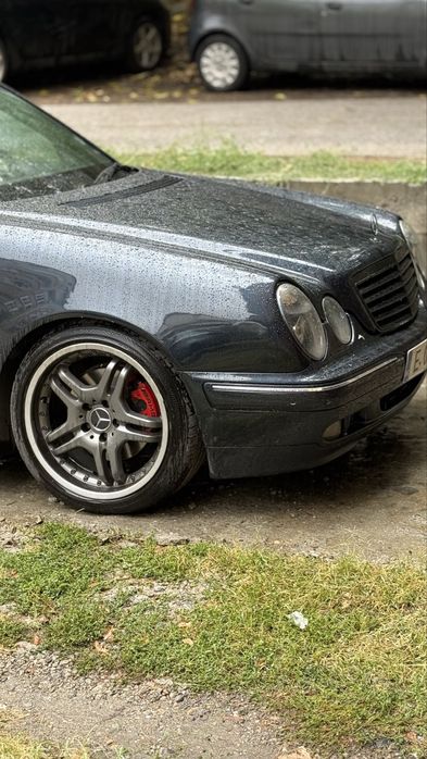 Продавам лети джанти за Мерцедес 18 цола ЕТ35