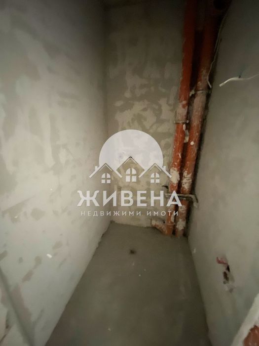 Продава се Двустаен апартамент в Варна, Бриз - 77 кв.м за 2572 €/кв.м - Снимка #8