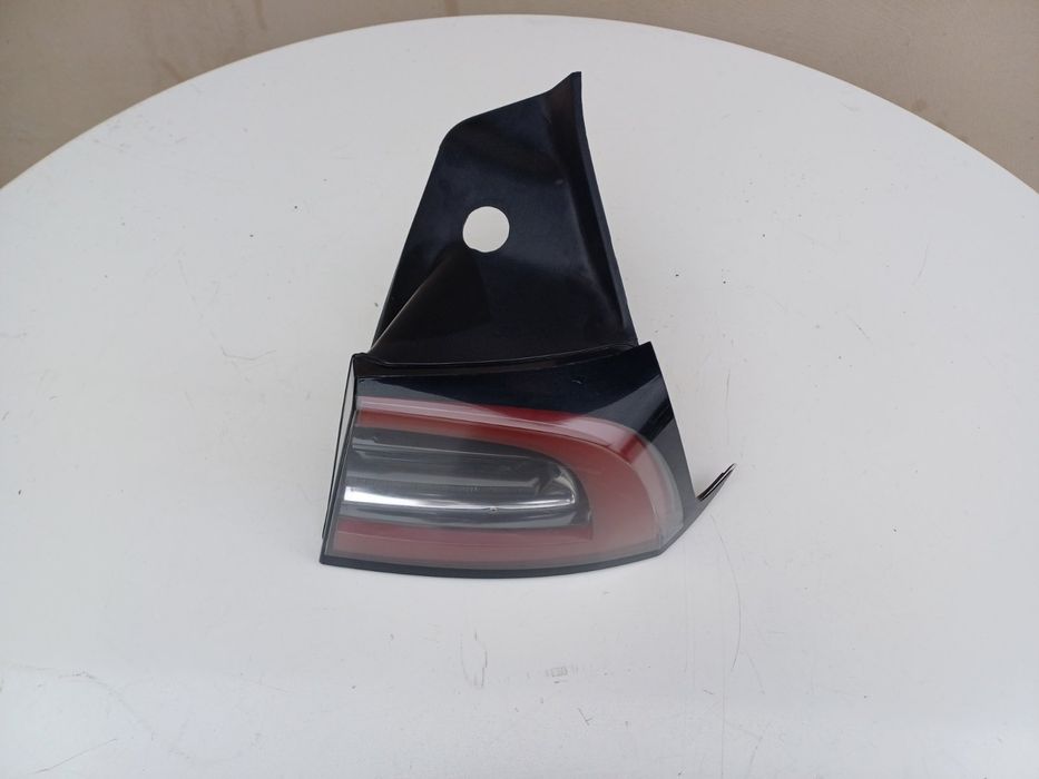 Стоп за Tesla model 3;  2017г.-2023г.