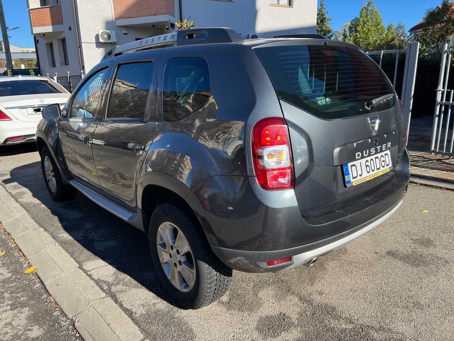 DACIA DUSTER 2015 benzina