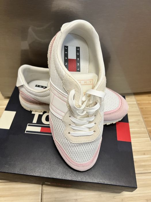 Adidasi Dama Tommy