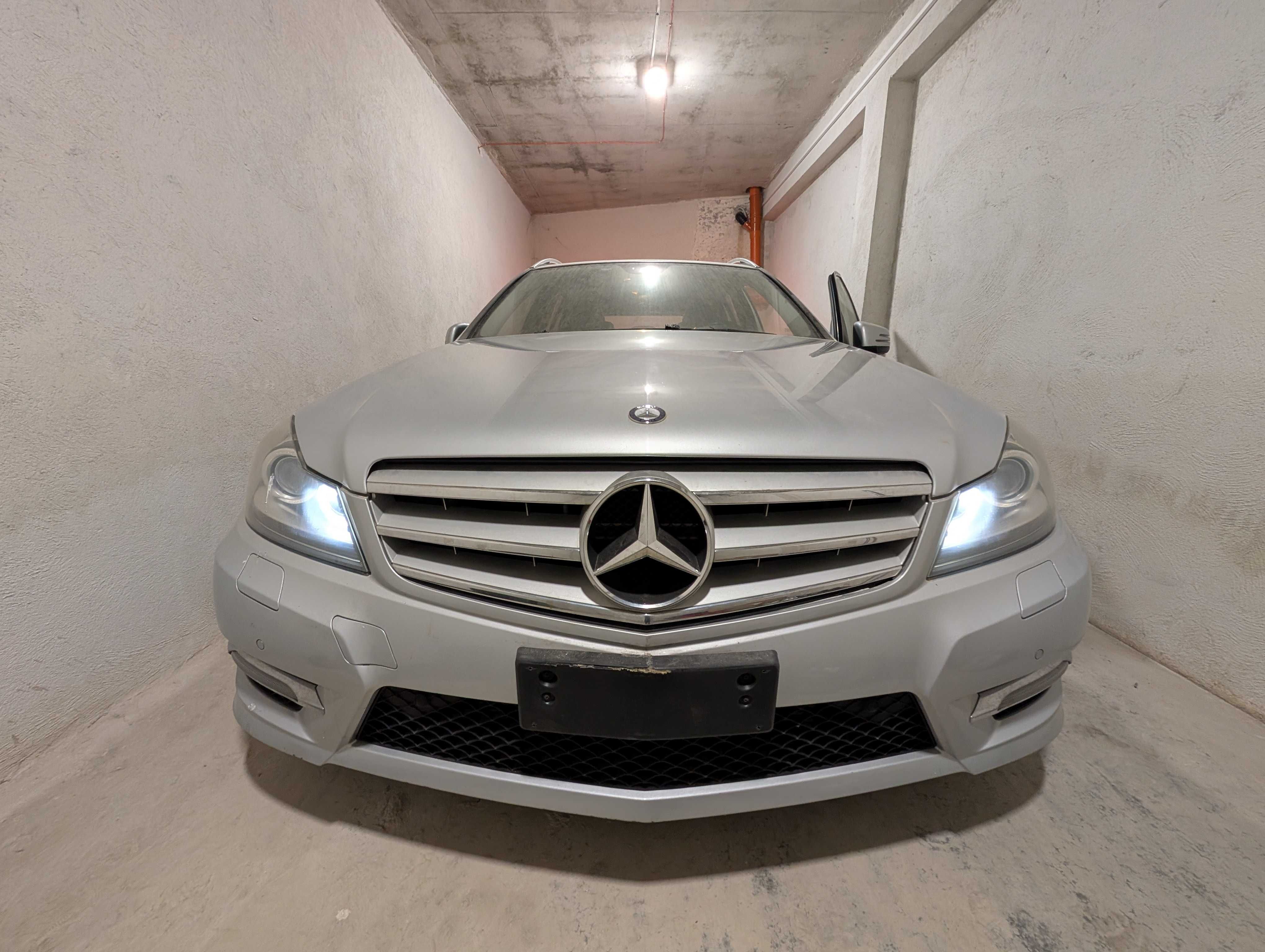 Mercedes-Benz C-class ляв волан - само на части