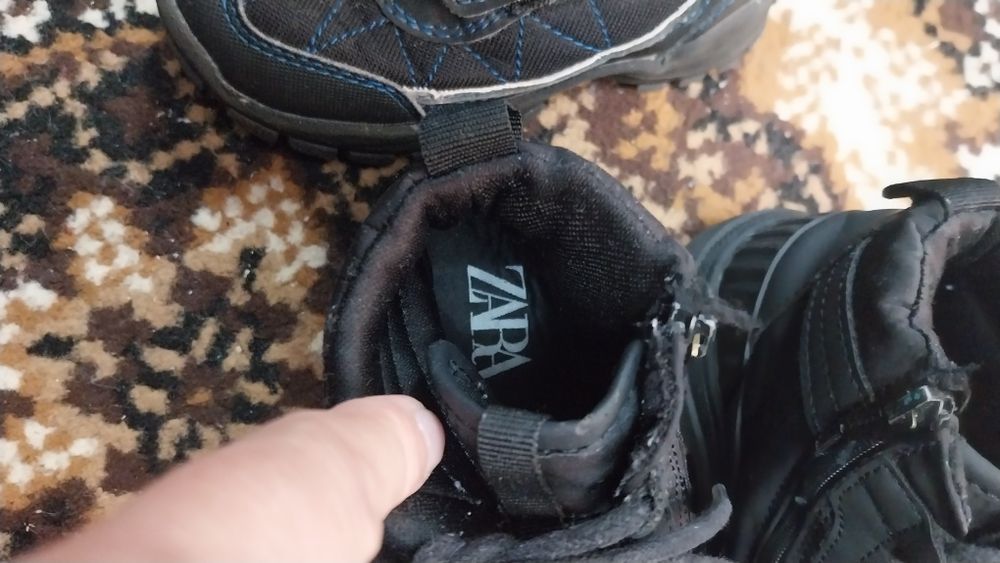 Vând ghetuțe impermeabile 25 și 26