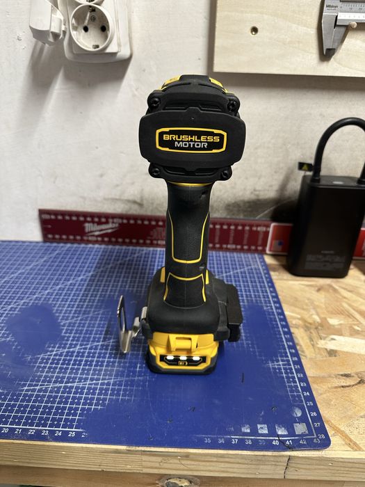 Dewalt DCD800 / DCF850