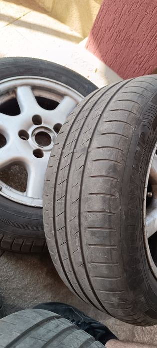 Продавам джанти с летни гуми 195/65/15