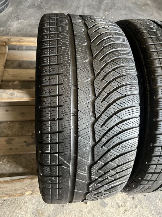 2 anvelope de iarna 235/40/18 Michelin dot 2020!