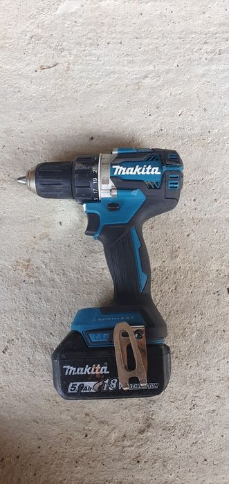 Autofiletanta/masina de gaurit Makita DDF484