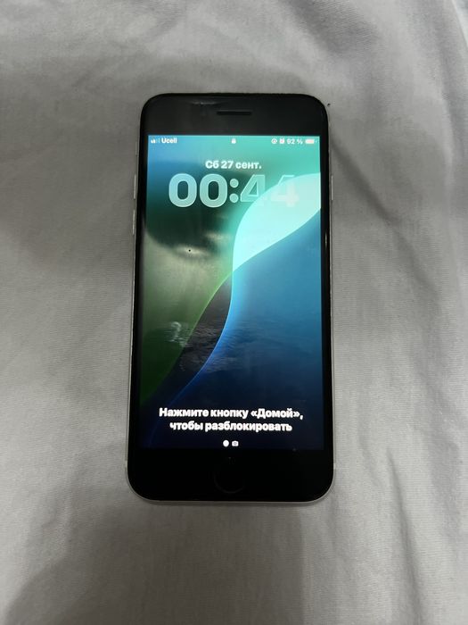 iPhone SE. 2020. Ochilmagan 130$ kelishamiz