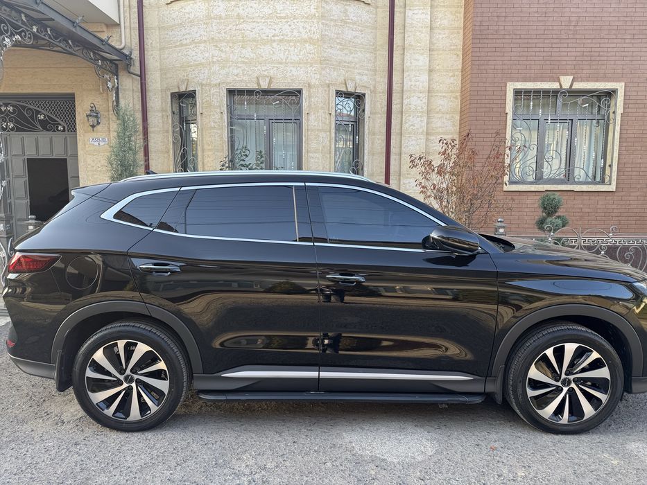 Byd Song Plus champion 2024 год 49.000 km черный