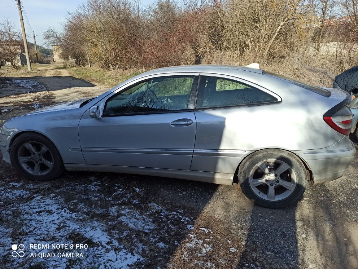 Mercedes w203  на части