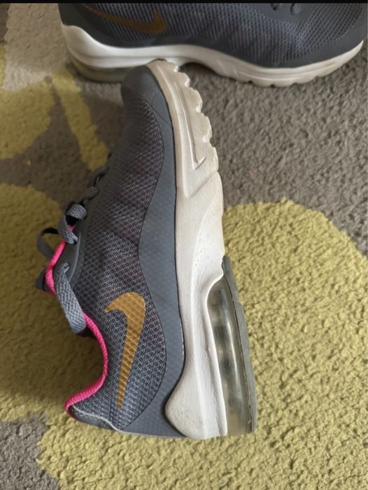 Nike Air Max Invigor