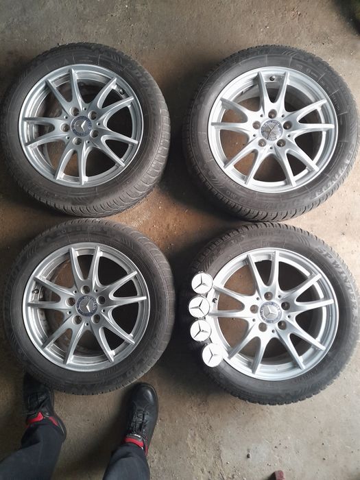 Set 4 Jante Originale Mercedes pe R16 ca NOI cu Anvelope 205-55-16 M+S
