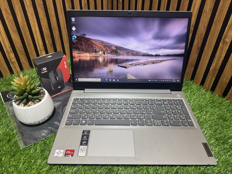 Ноутбук Lenovo ideaPad3 AMD Athlon Silver3050/4GB/SSD256/HDD500/Radeon