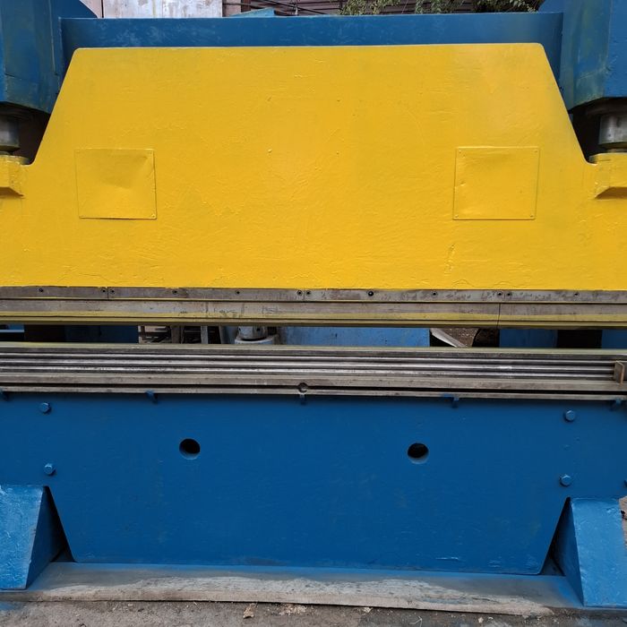 листогиб  гильотина вальцы станки токарный труборез станок  алматы