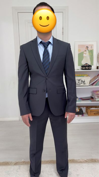 Мужской костюм в отличном состоянии