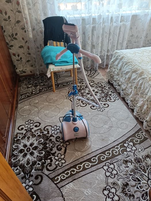 Вертикальный отпариватель для одежды