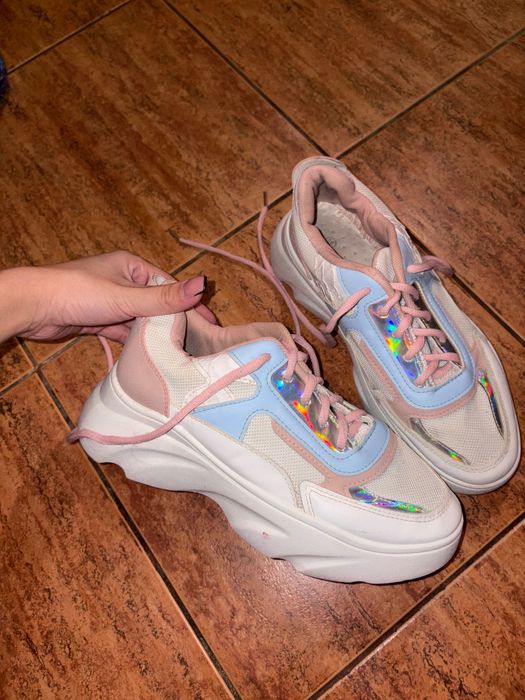 Дамски маркови обувки – почти нови, носени 1–2 пъти размер 38