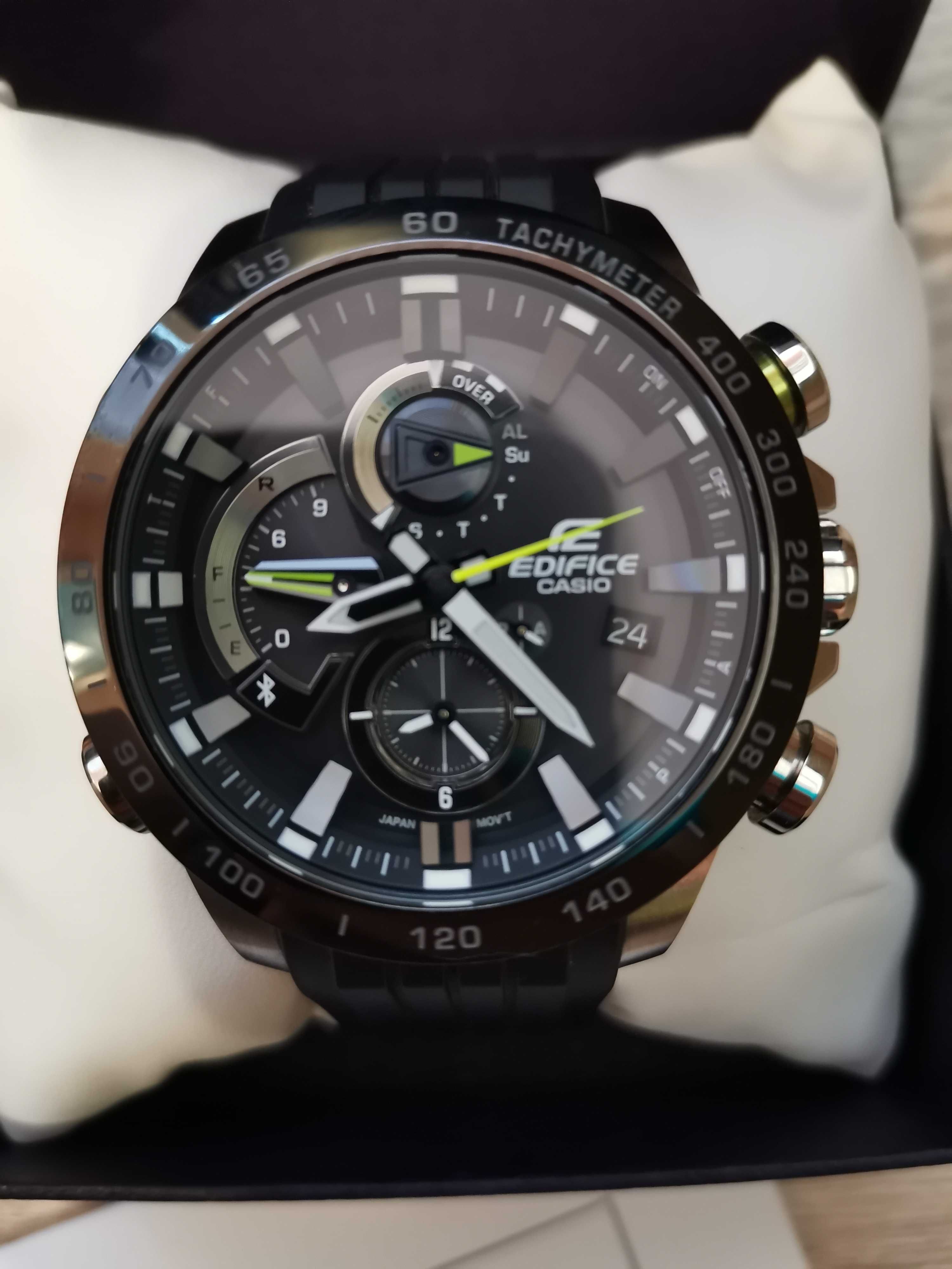 Часовник CASIO Edifice EQB-800BR-1AER bluetooth solar