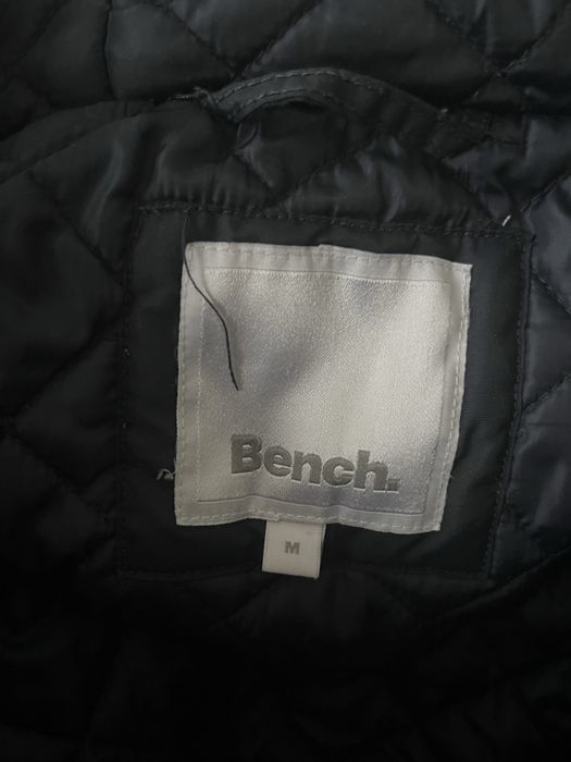 Дамско зимно яке Bench