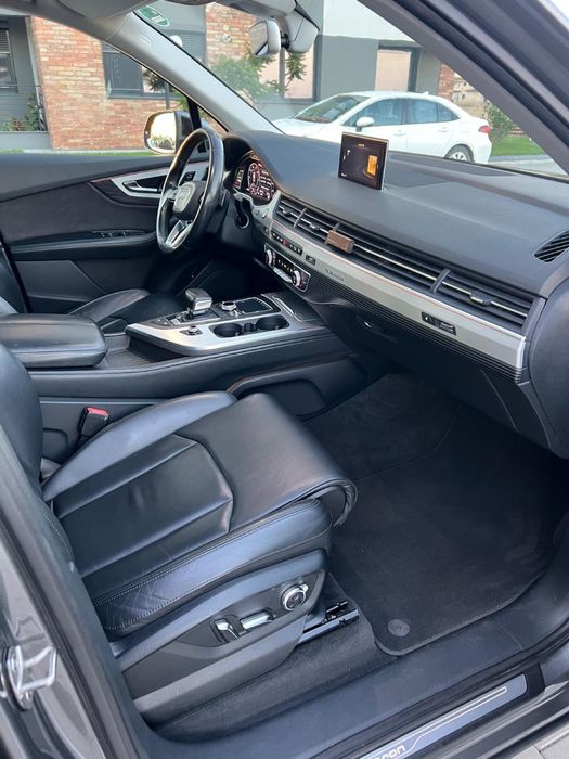 De vanzare Audi q7 Etron hybrid