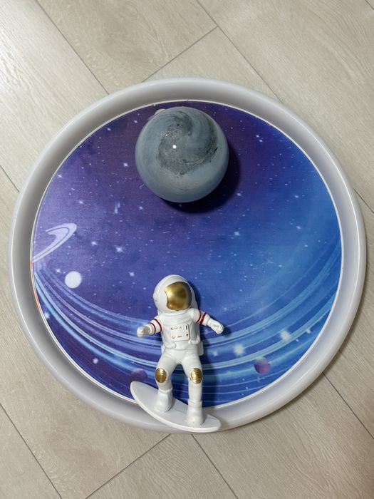 Люстра потолочная светодиодная космос с космонавтом