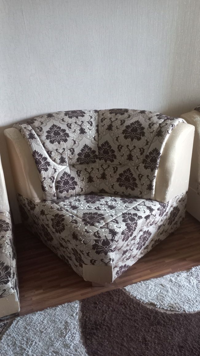 Диван в гостиную