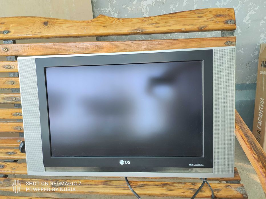 Продаю телевизоры б/у Artel 32 дюйма и LG 23 дюйма, всё в рабочее