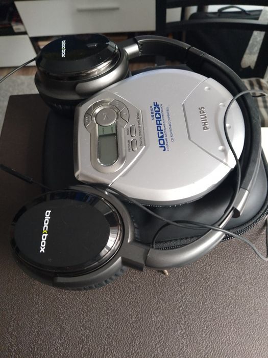Miniduvid Philips cu set căști și Cablurii