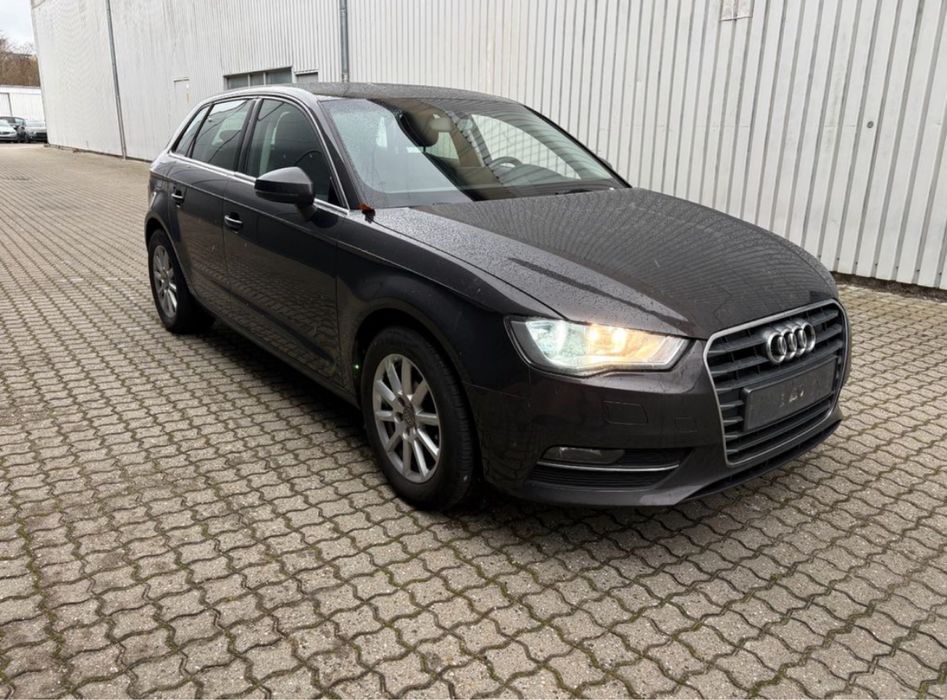 Audi A3, 1.6TDI, manual