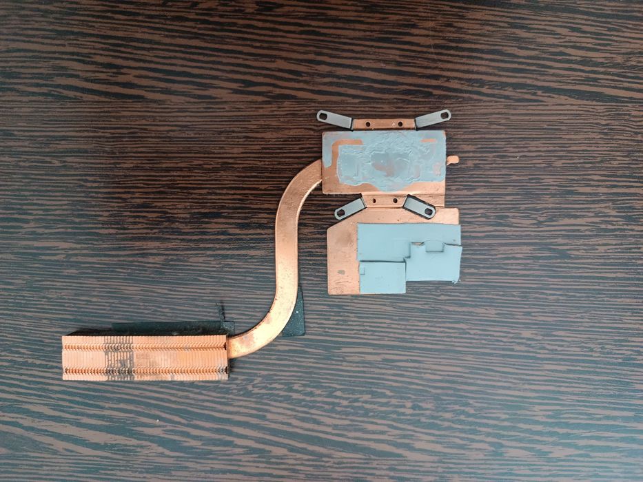 Heatsink cu pasta termica folosit