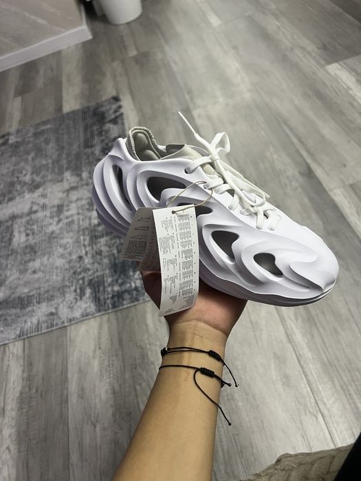 Adidasi adidas ………..