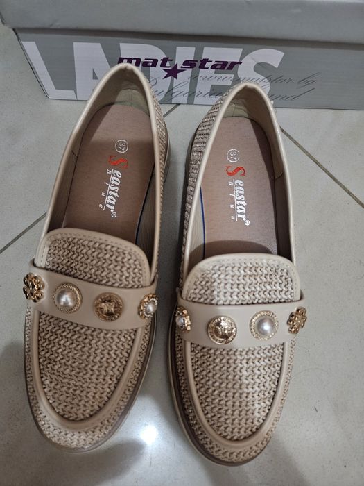 Дамски обувки мокасини