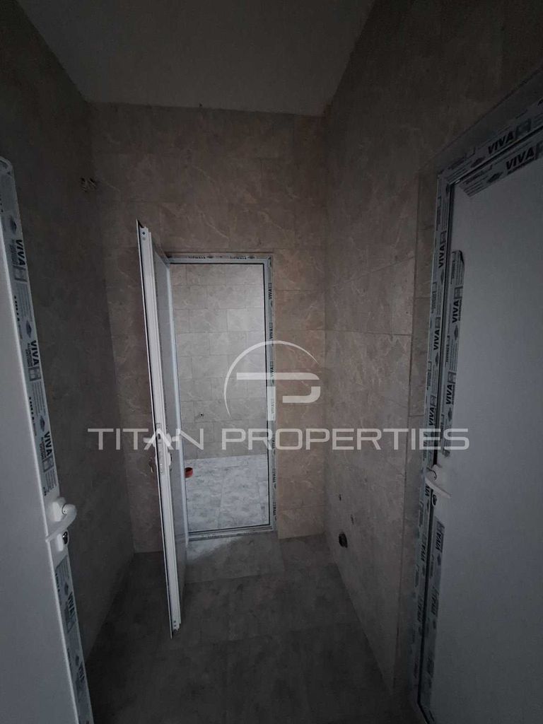 Продава се Склад в Кричим - 3840 кв.м за 141 €/кв.м - Снимка #5