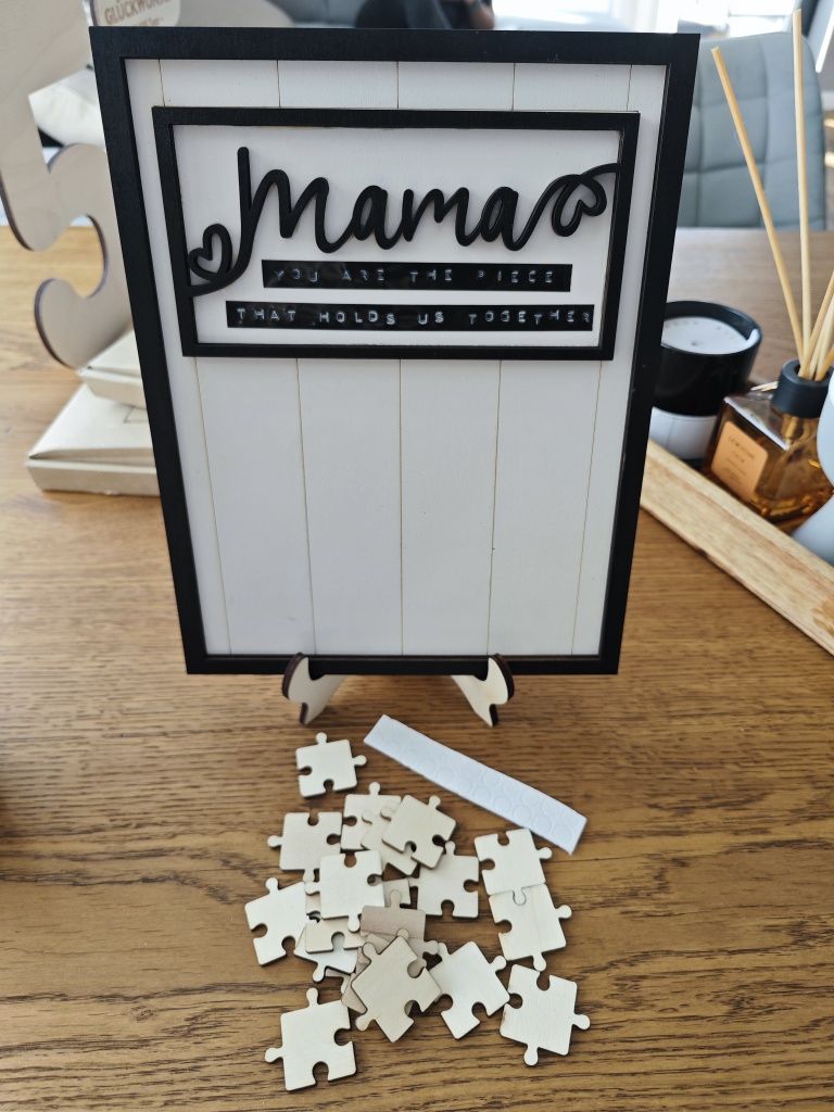 Tablou mama cu puzzle