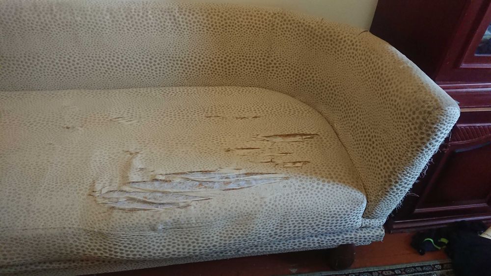 Диван, качественный 2м на 80см