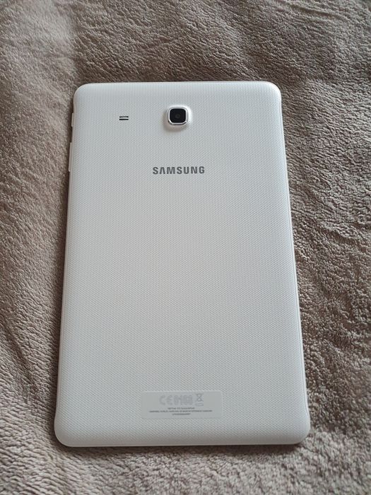 Vand tableta Samsung tab E