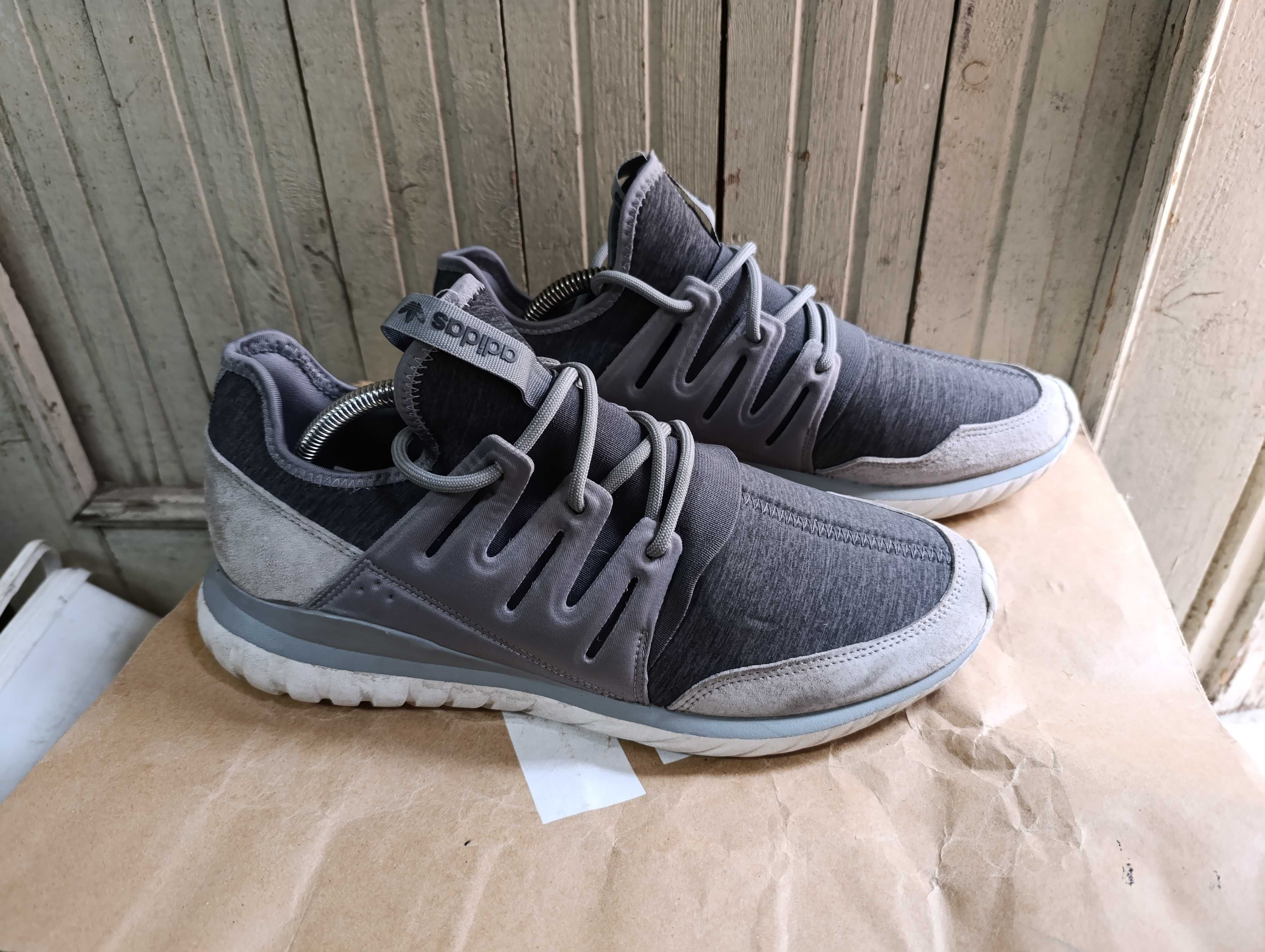 ''Adidas Radial Tubular''оригинални маратонки 45 номер