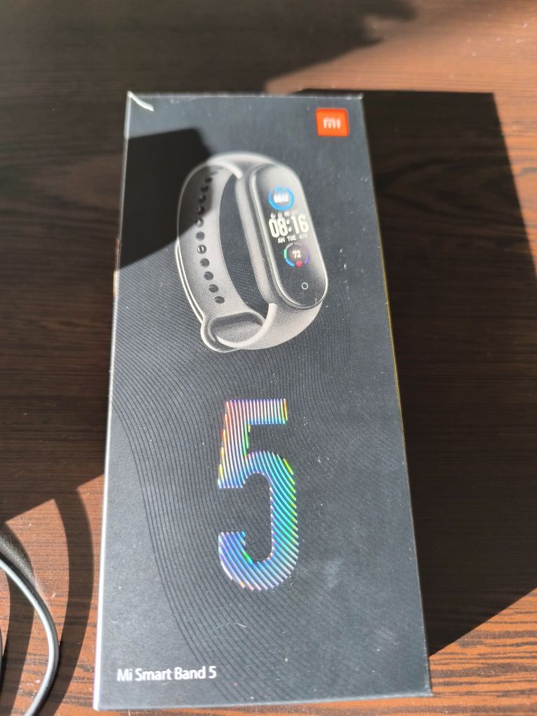 Xiaomi 11 Lite 5G + Mi Smart Band 5