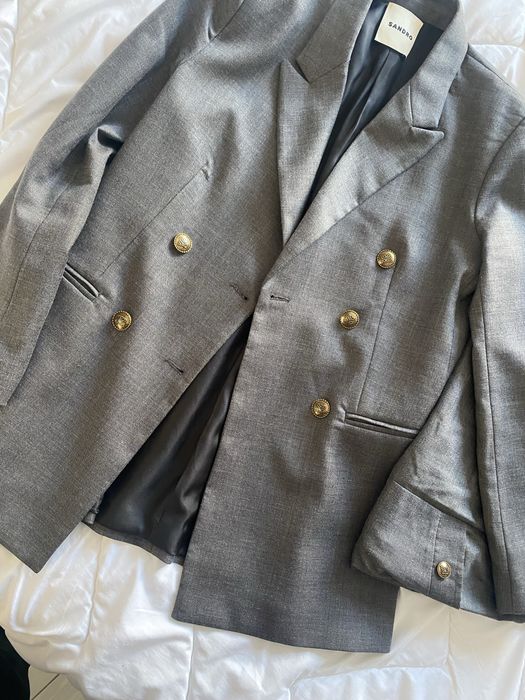 Сив дамски костюм Sandro