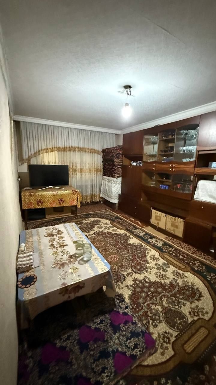 Продается Чиланзар 9кв около Afruz  4/1/4