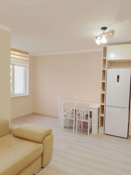 Дава се под наем Двустаен апартамент в Пловдив, Кючук Париж - 60 кв.м за 350 € - Снимка #2