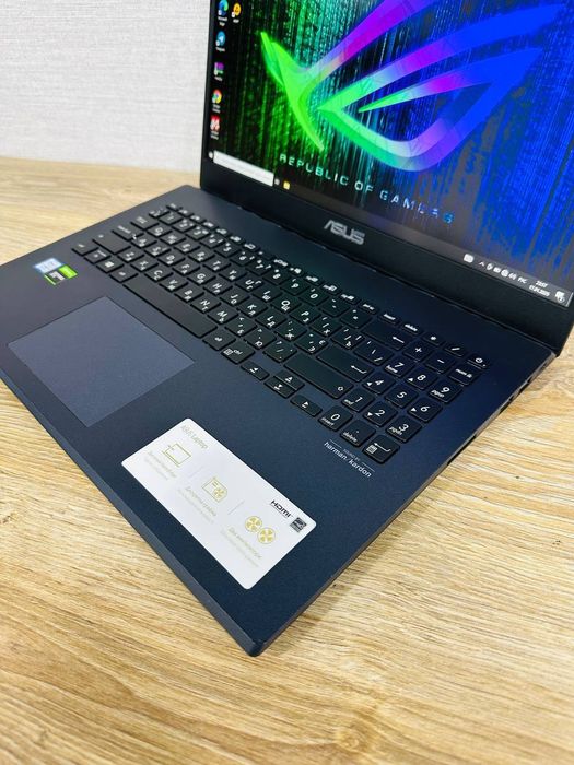 Продам игровой ноутбук.