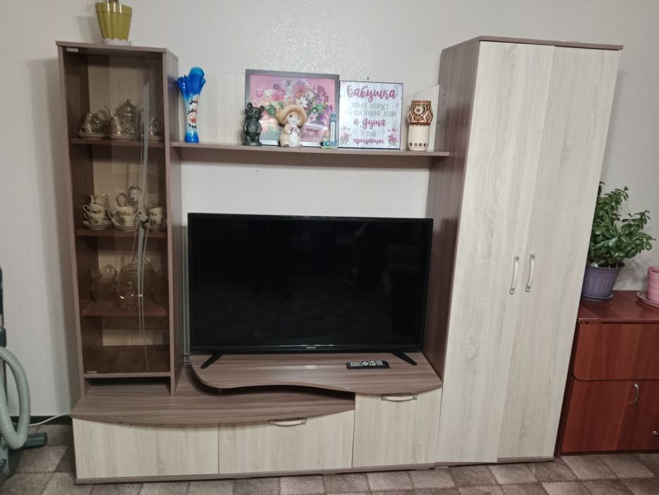 Продам стенку-горку