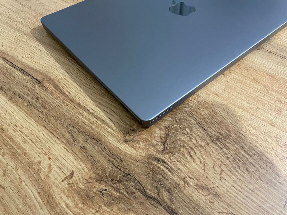 MacBook Pro 16" M1 Pro 10-CPU, 16-GPU, 32RAM,512SSD