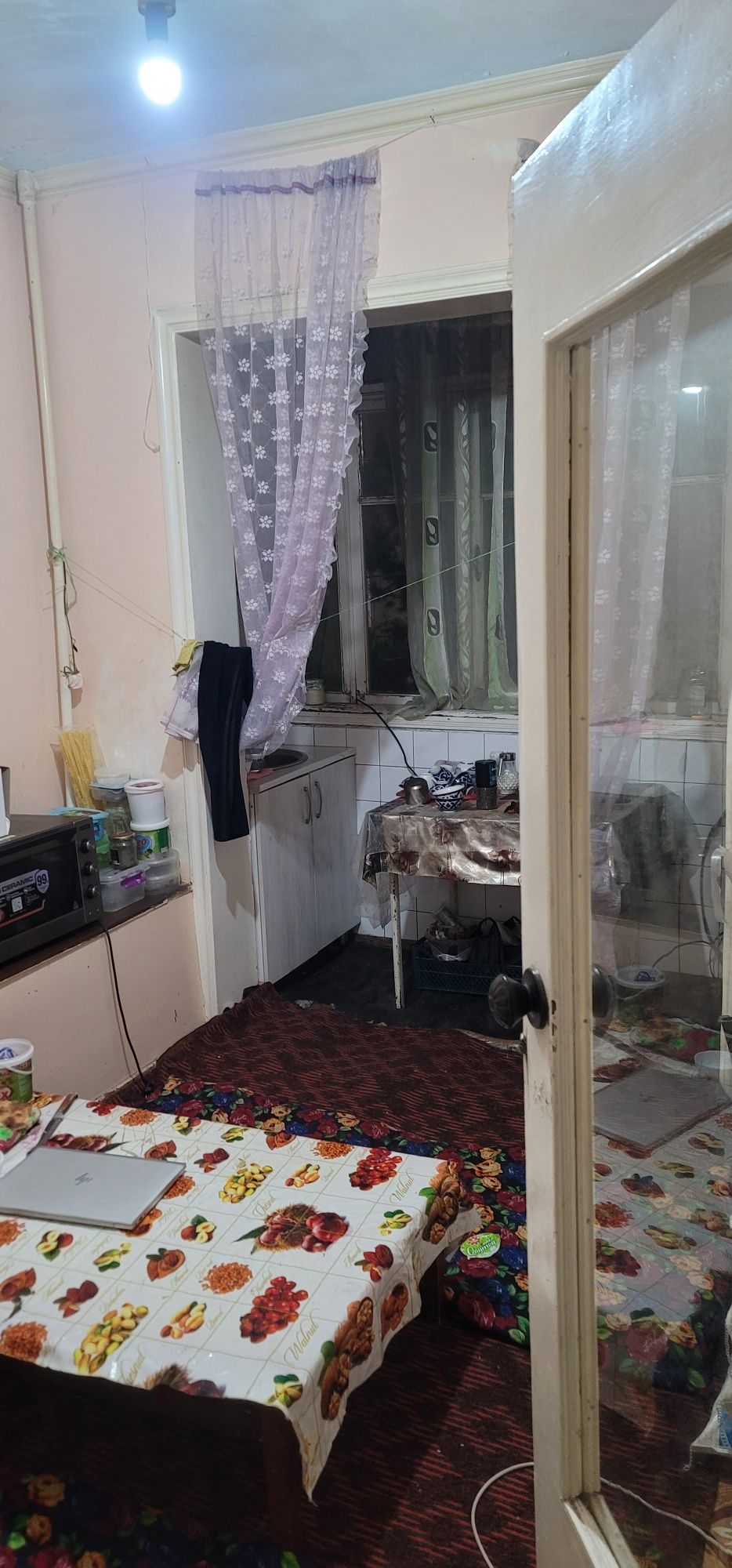 Sroshni Uy sotiladi kvartera